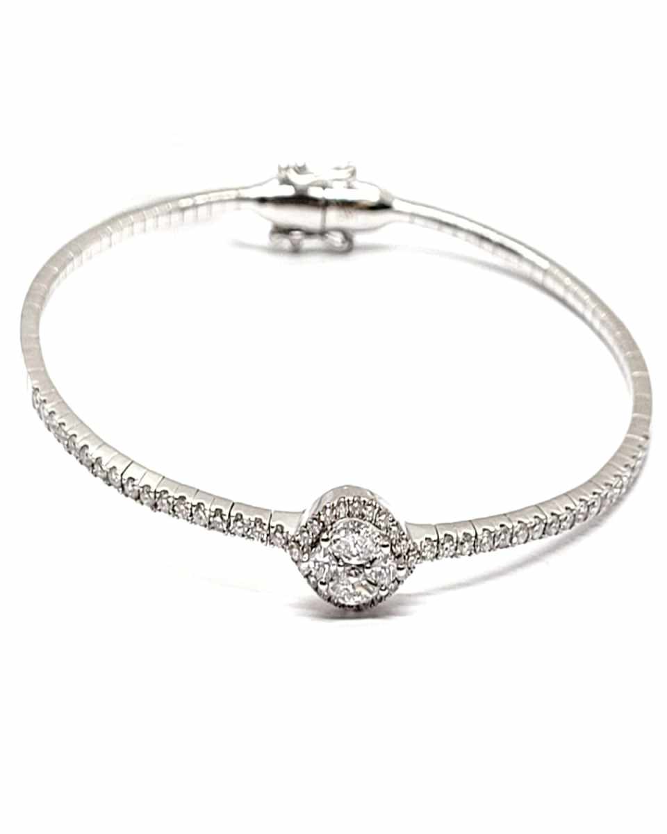 18K White Gold Diamond Bangle, 0.92tcw